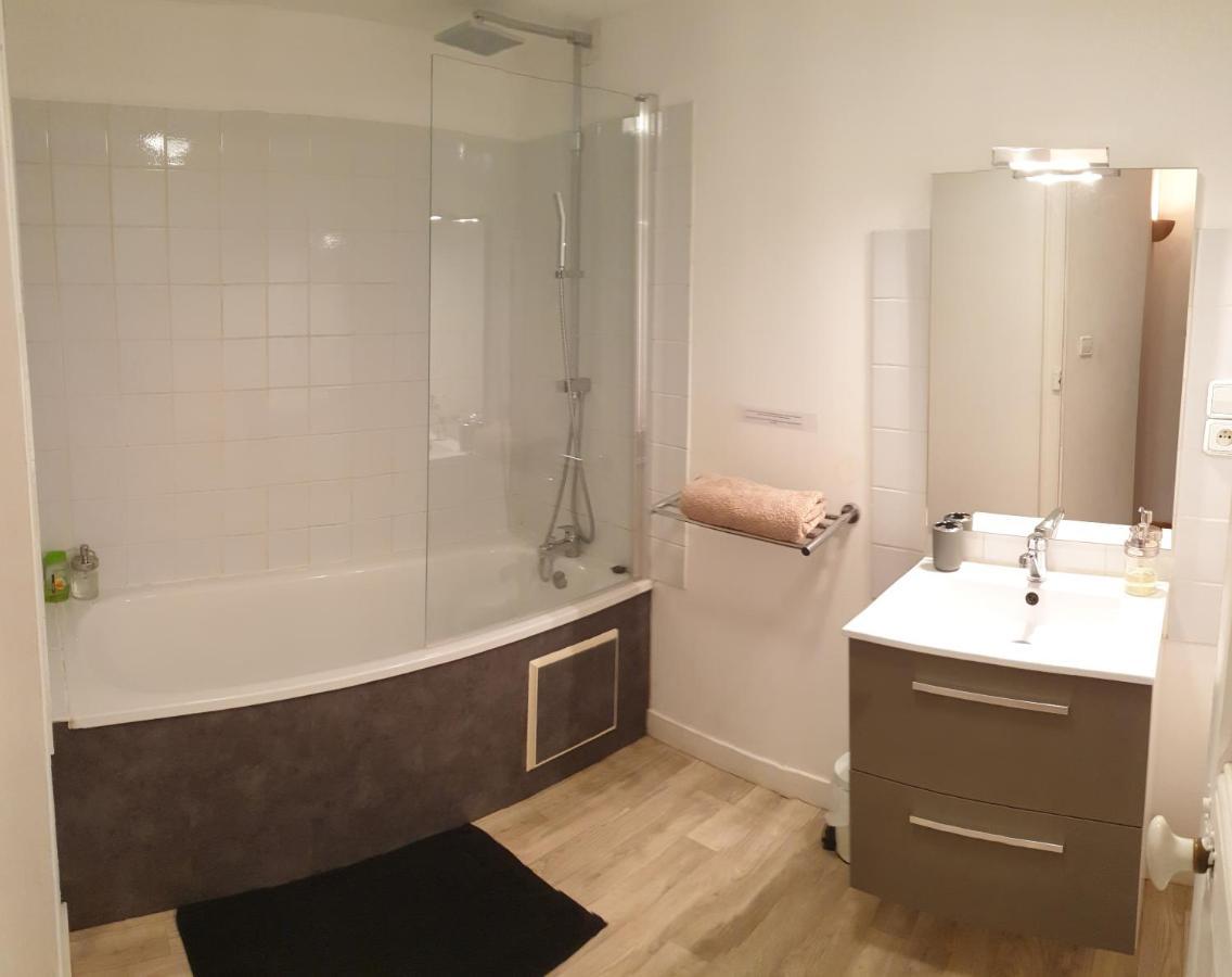 Appartement Agreable 1 A 4 Personnes Chaumont  Luaran gambar