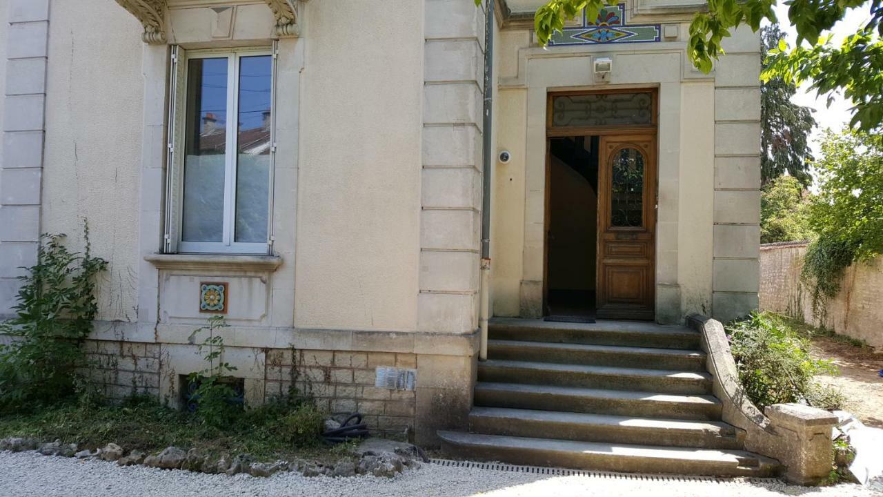 Appartement Agreable 1 A 4 Personnes Chaumont  Luaran gambar